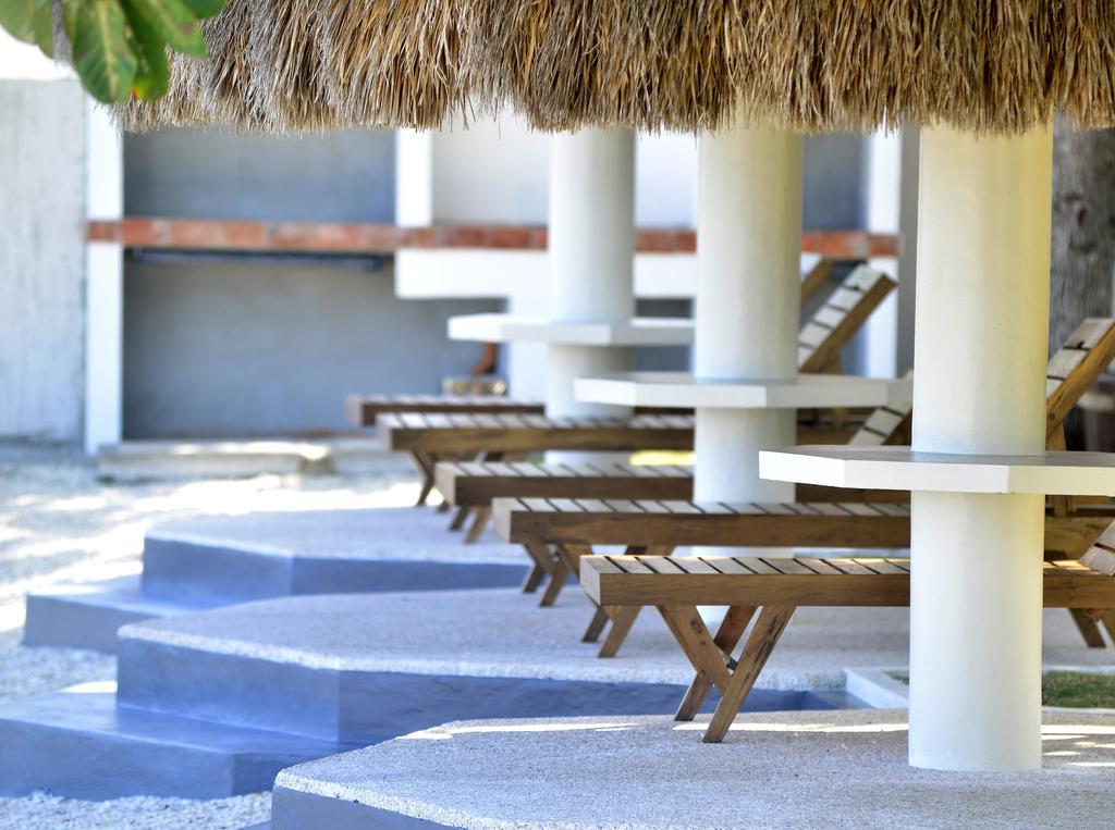 Allure Badian Beach Villa Exterior photo